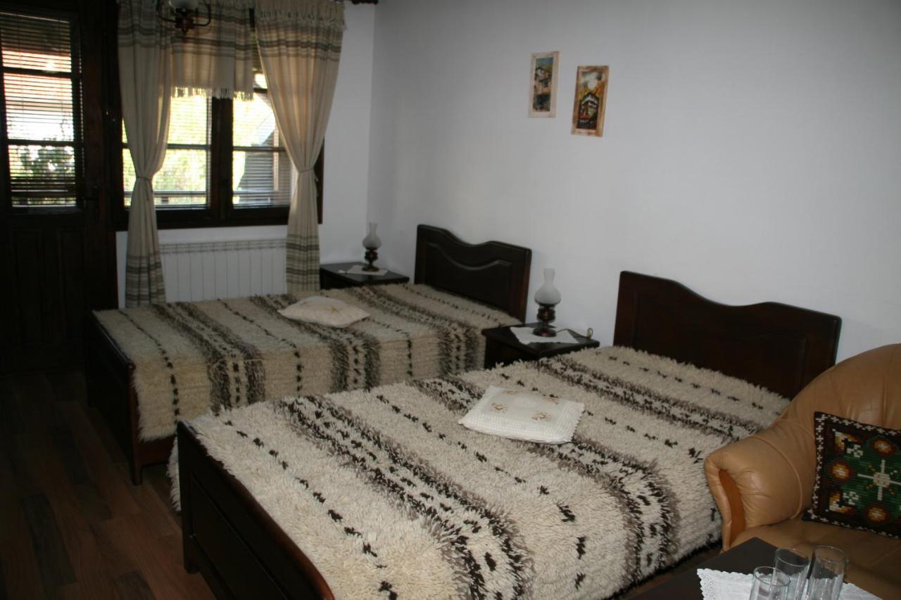Oazis Guesthouse Lovech Luaran gambar