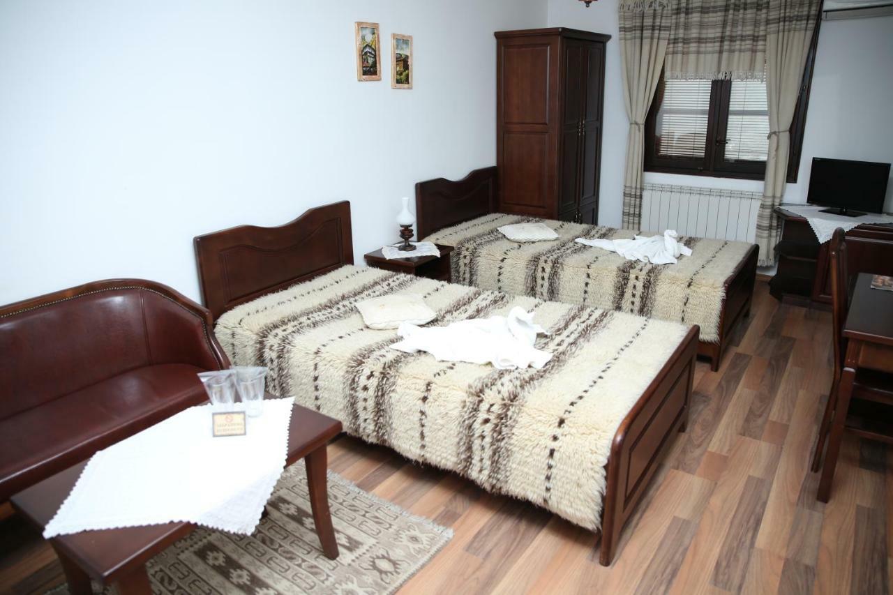 Oazis Guesthouse Lovech Luaran gambar