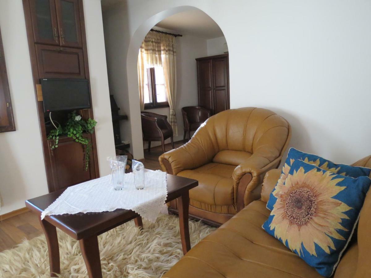 Oazis Guesthouse Lovech Luaran gambar