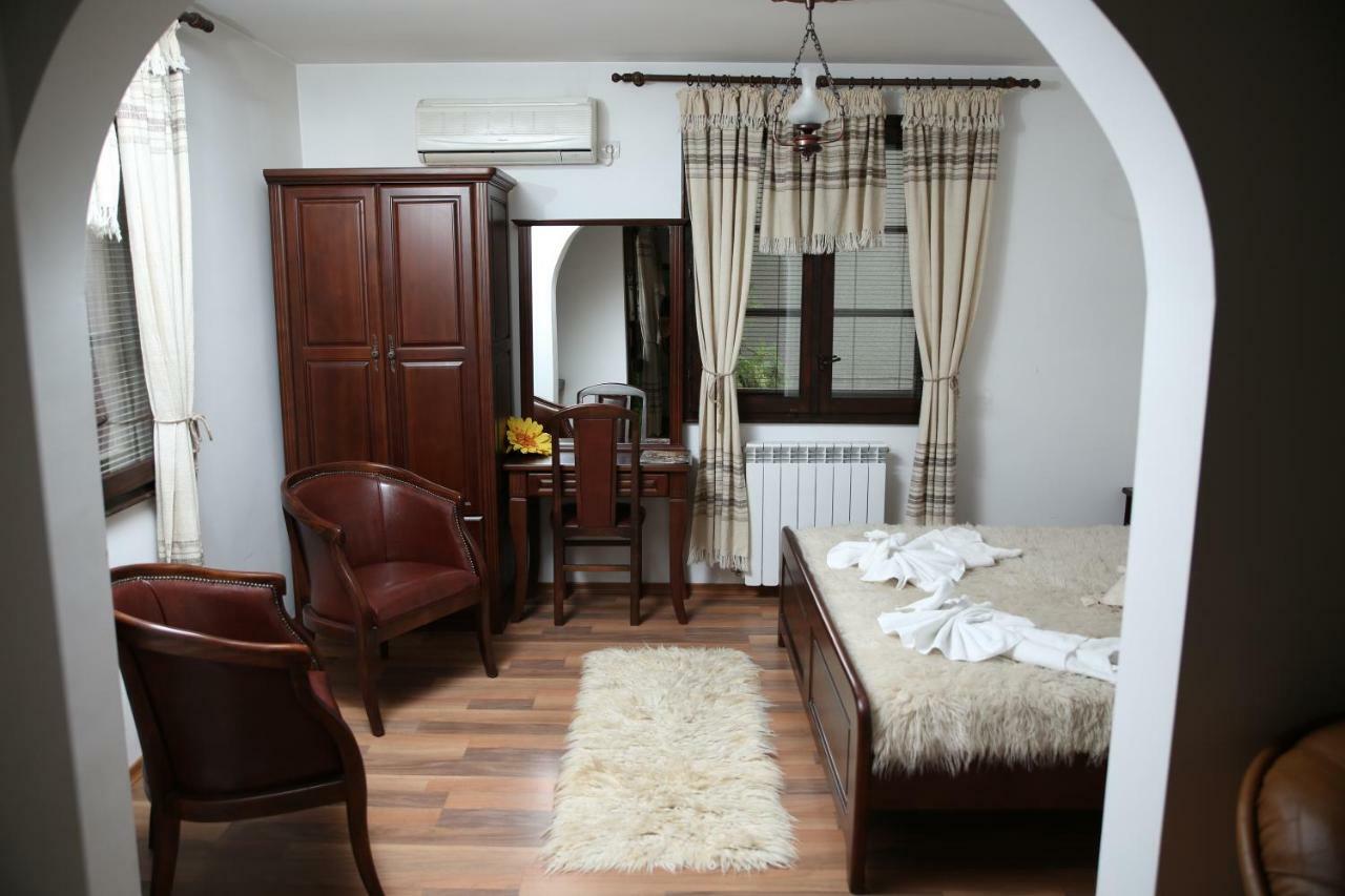 Oazis Guesthouse Lovech Luaran gambar