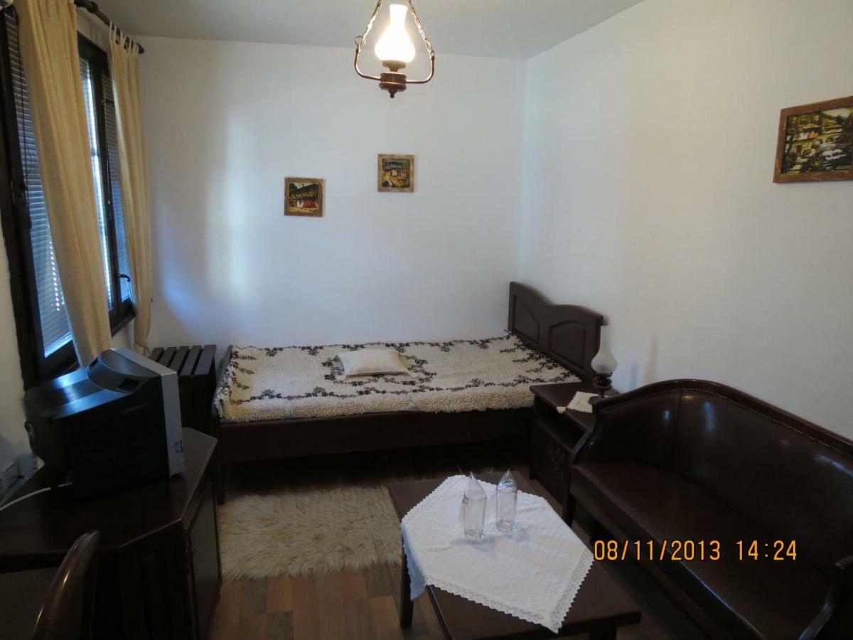 Oazis Guesthouse Lovech Luaran gambar